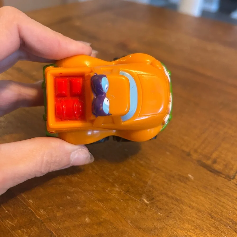 Del Taco Kid Loco meal toy monster truck as is